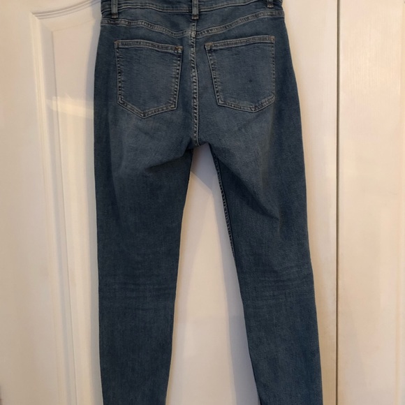 H&M size 6 mid rise jean - Picture 4 of 4